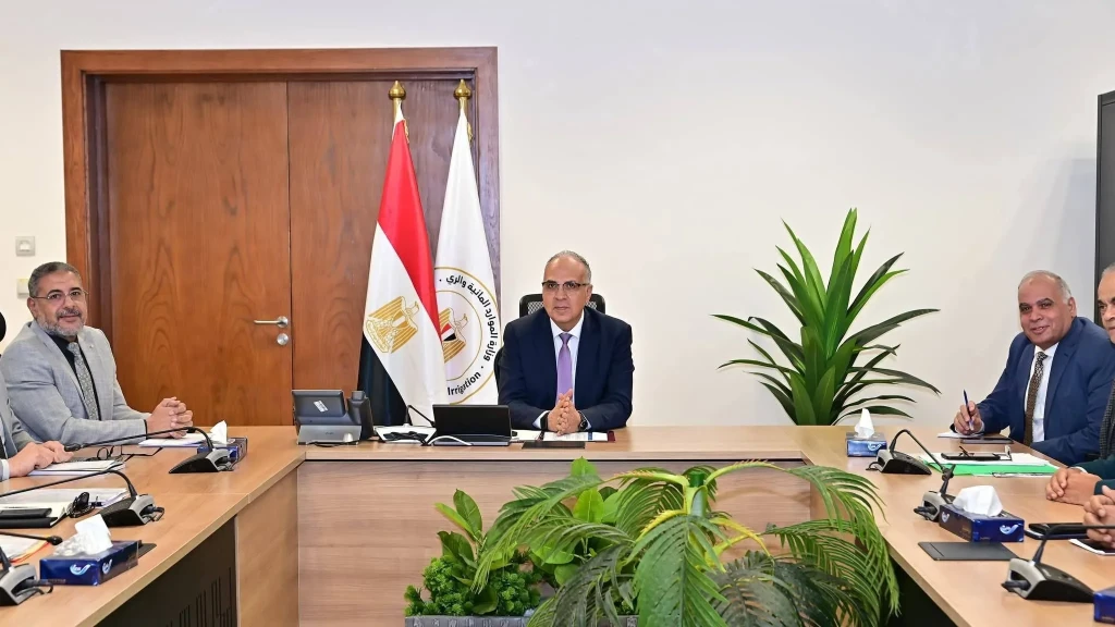 وزير الري يتابع موقف مشروعات الخطة الإستثمارية للعام المالى الحالى ٢٠٢٥ / ٢٠٢٦