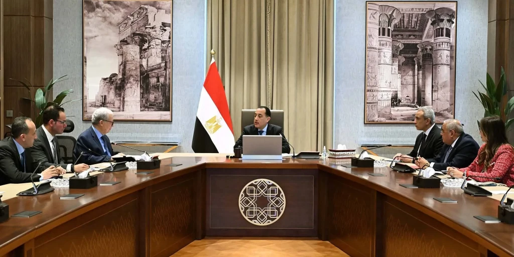 رئيس الوزراء يتابع تنفيذ عدد من الملفات الاقتصادية ذات الأولوية