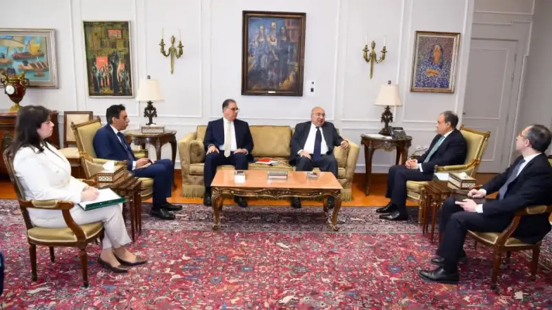 وزير الخارجية يلتقي رئيس اللجنة الوطنية لمكافحة ومنع الهجرة غير الشرعية