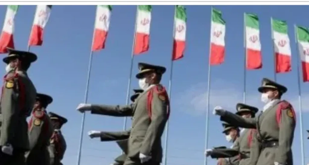 عاجل .. الحرس الثوري يعلن استهداف ناقلات نفط وتعطل القاعدة الأمريكية في الكويت