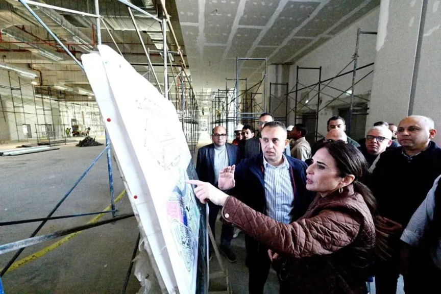 وزيرة الإسكان تتفقد مركز المؤتمرات والمعارض وأبراج الداون تاون بالعلمين