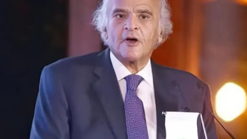 الزمالك يمنح ممدوح عباس الرئاسة الشرفية