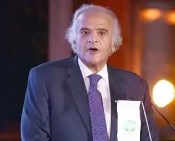 الزمالك يمنح ممدوح عباس الرئاسة الشرفية