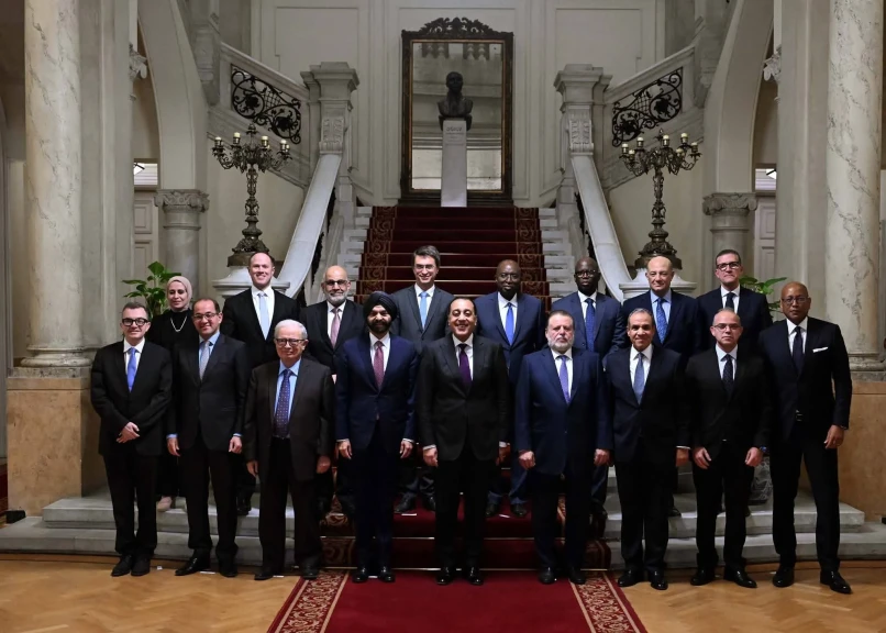 رئيس الوزراء يلتقي رئيس مجموعة البنك الدولي والوفد المرافق له