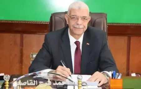 رئيس جامعةالمنوفية يُكلف رؤساء أقسام جدد بمعهد الكبد القومي وكلية الإعلام