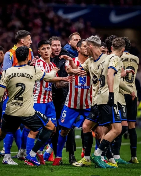 برشلونة يستعد لقمة ثأرية أمام أتلتيكو مدريد في إياب نصف نهائي كأس الملك