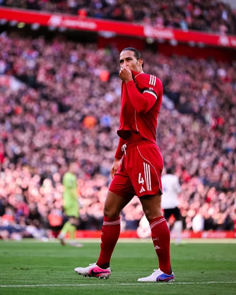 ارني سلوت يعلن تشكيل ليفربول أمام ولفرهامبتون بالدوري الانجليزي الممتاز