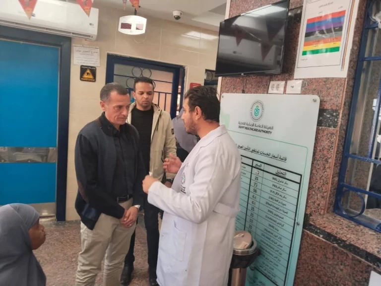 محافظ أسوان يقرر إحالة رئيس وسكرتير قرية الجعافرة