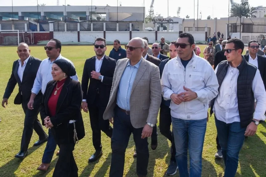 وزير الشباب والرياضة ومحافظ الإسكندرية يقومان بجولة تفقدية بالنادي الأولمبي المصري