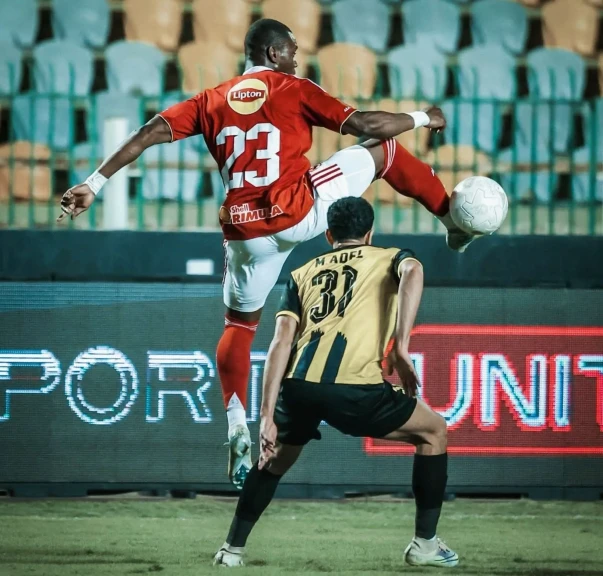 فالنسيا يتراجع عن ضم أليو ديانج ويواصل البحث عن محور جديد