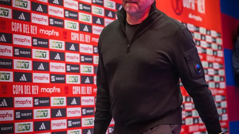 نانسي فليك يعلن تشكيل برشلونة أمام أتلتيكو بلباو بالدوري الاسباني