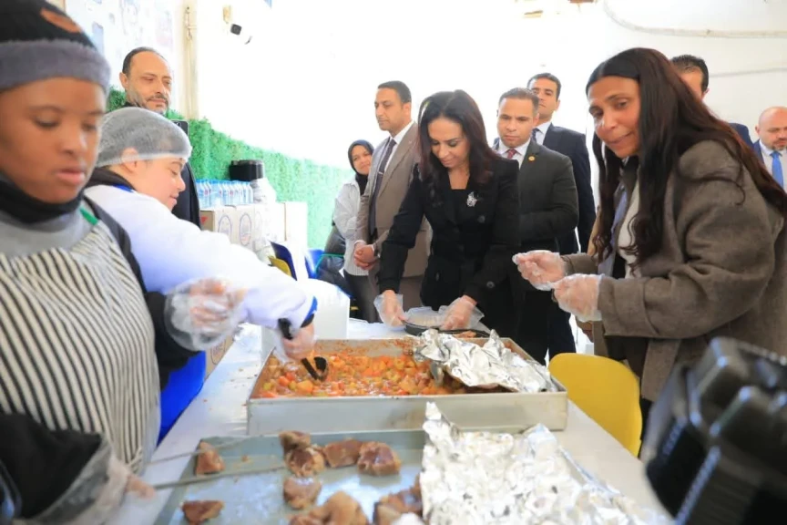 وزيرة التضامن الاجتماعي تتفقد ”مطبخ الملائكة” وأنشطة وخدمات ”هوب أكاديمي لذوي الإعاقة” بالشروق