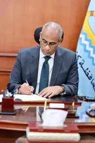 محافظ كفرالشيخ يعتمد التعريفة الجديدة لنقل الركاب.. محذرًا من استغلال المواطنين في تحصيل مبالغ أزيد من التعريفة المقررة