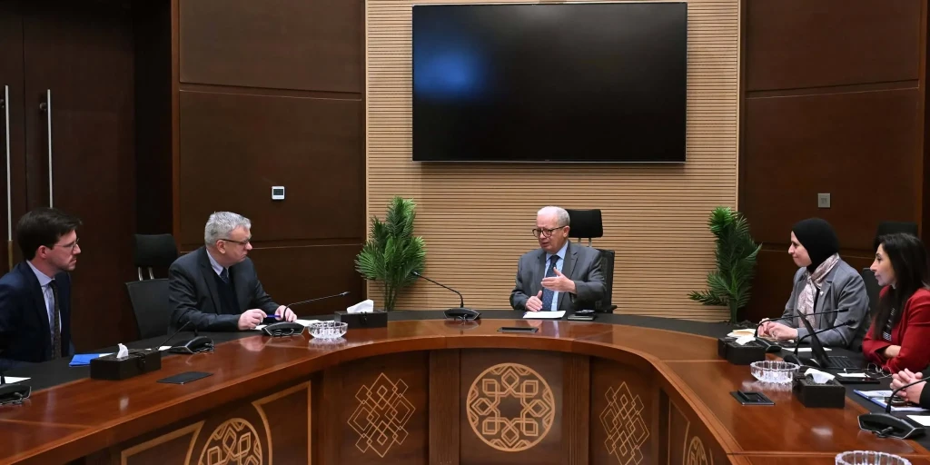 نائب رئيس الوزراء للشئون الاقتصادية يبحث مع سفيري ألمانيا والهند سبل تعزيز التعاون الاقتصادي المشترك