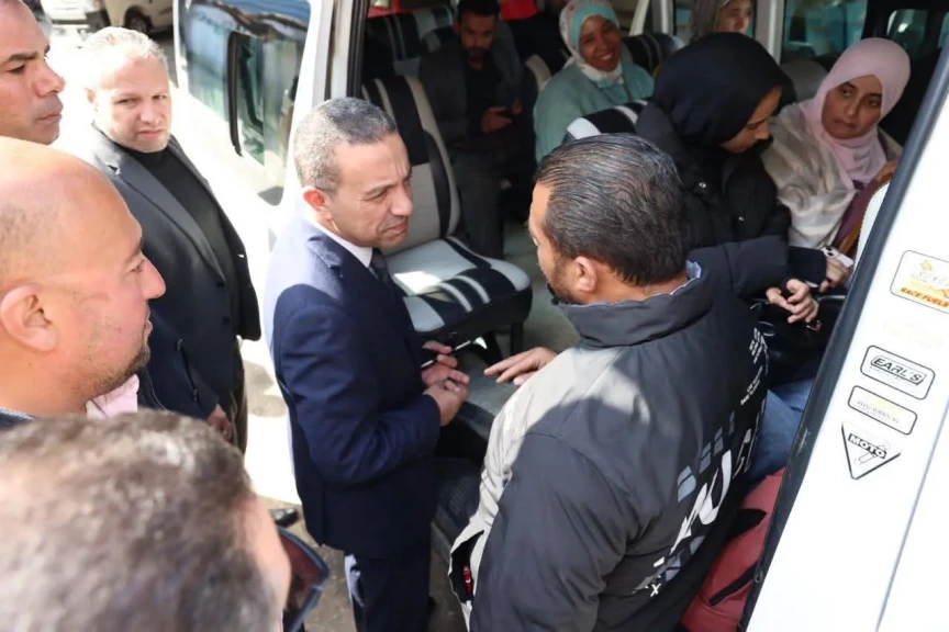 محافظ المنوفية يتفقد ميدانياً عدد من مواقف سيارات الأجرة لمتابعة الحالة العامة