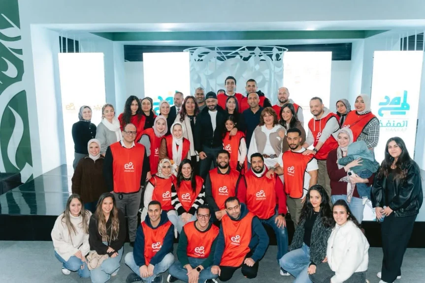 مؤسسة إي آند مصر تنظم حفل إفطار لإطلاق مبادرة ”كل مكالمة بتعلمهم كلمة” بحضور النجم تامر حسني
