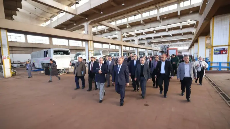 وزير النقل يتفقد المركز الفني للصيانة والإصلاح بميت حبيش بطنطا
