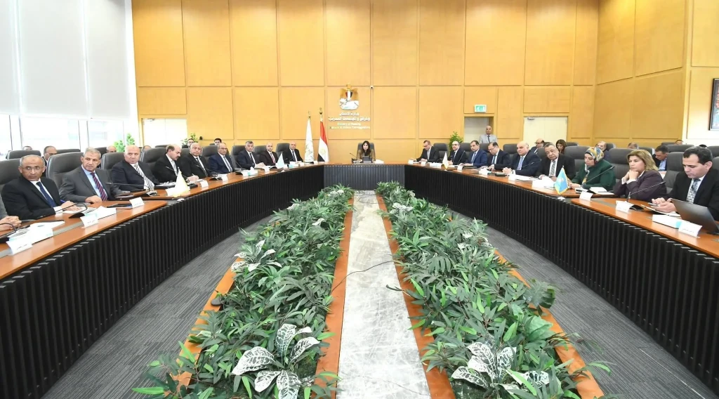 وزيرة الإسكان تعقد اجتماعًا موسعًا لمتابعة موقف تنفيذ مشروعات المرحلة الأولى من حياة كريمة”