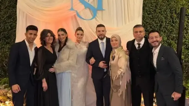 عمرو الليثي يعلن خطوبة ابنه على ملك أحمد زاهر