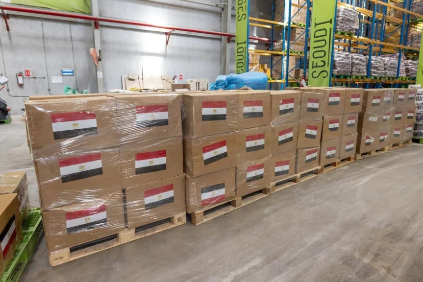 مصر تُرسل ما يصل إلى نحو ١٠٠٠ طن من المساعدات الإغاثية العاجلة إلى لبنان الشقيق
