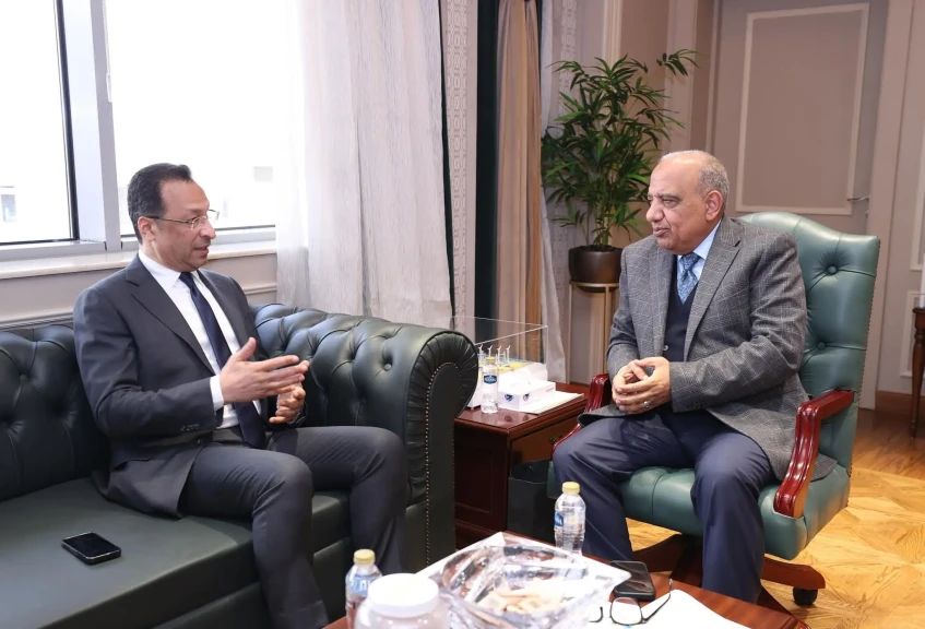 وزيرا الكهرباء والطاقة المتجددة والاتصالات  يبحثان آليات دعم وتطوير وجذب الاستثمارات في صناعة مراكز البيانات
