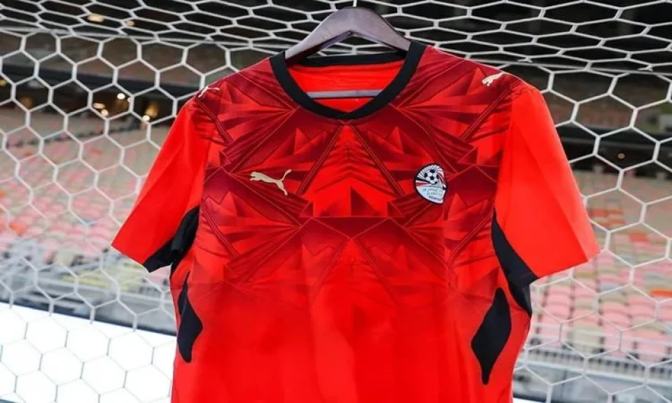 مصر بالأحمر والسعودية بالأبيض في ودية الليلة