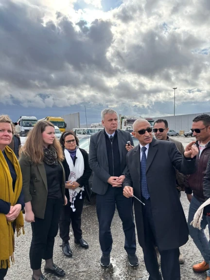 السفير الألماني يلتقي محافظ شمال سيناء في العريش ويزور معبر رفح