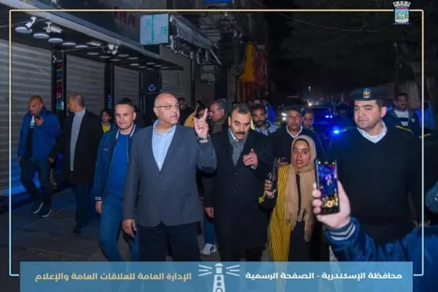 محافظ الإسكندرية يقود جولة مكبرة على مستوى الأحياء للتأكد من الالتزام بالمواعيد الجديدة لغلق المحال