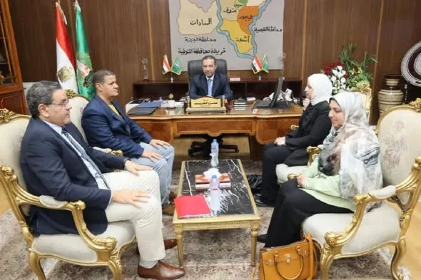 محافظ المنوفية يُكرم مديرة مستشفي حميات شنتنا الحجر ومديرة المركز التكنولوجي ببركة السبع