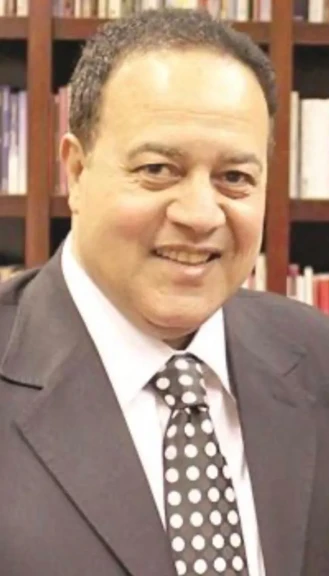 فوز جمال الشاعر بجائزة عبد القادر حاتم للإعلام العربي