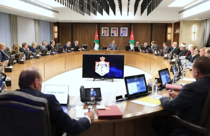 رئيس الوزراء الأردني: ما يحدث بالمنطقة سيكون على حساب العرب دون جبهة موحدة