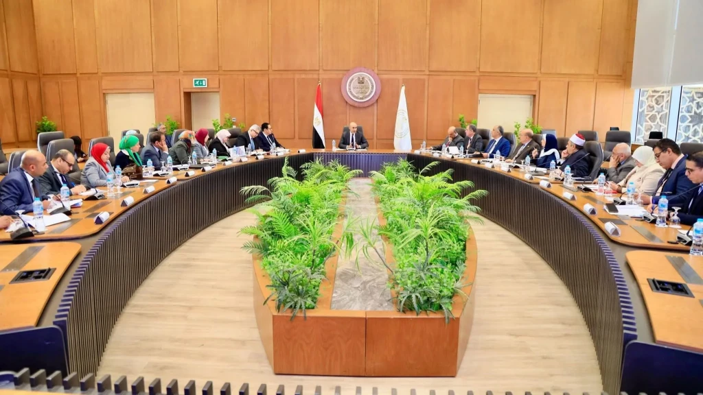 وزير التربية والتعليم يترأس اجتماع المجلس الأعلى للتعليم قبل الجامعي لمتابعة تنفيذ خطط تطوير التعليم