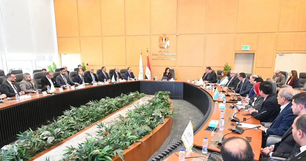 وزيرة الإسكان تعقد اجتماعًا موسعًا مع غرفة التطوير العقاري