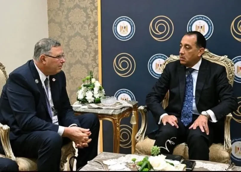 رئيس الوزراء يبحث مع توتال إنرجيز تعزيز استثمارات الطاقة وتطوير إنتاج الغاز