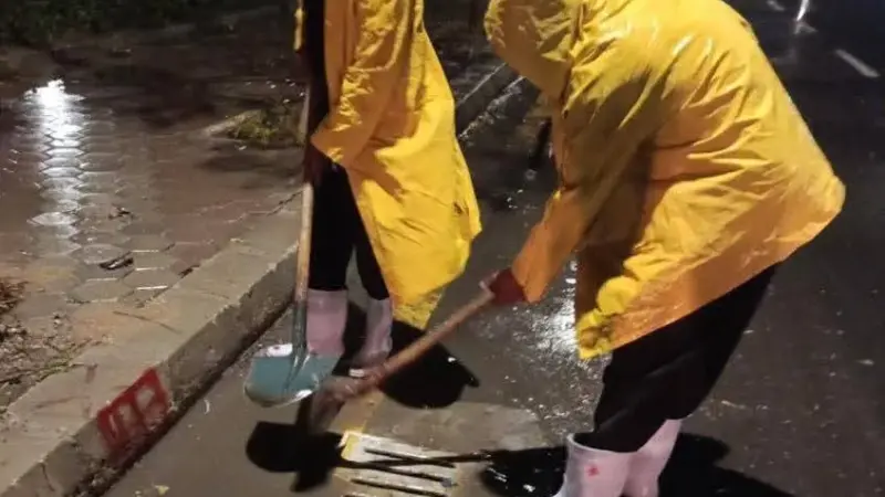 وزيرة الإسكان تتابع إجراءات أجهزة المدن الجديدة في التعامل مع مياه الأمطار وتقلبات الطقس السيء