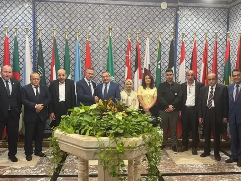الجامعة العربية تؤكد أهمية التمسك بحقوق الشعب الفلسطيني في إقامة دولته المستقلة