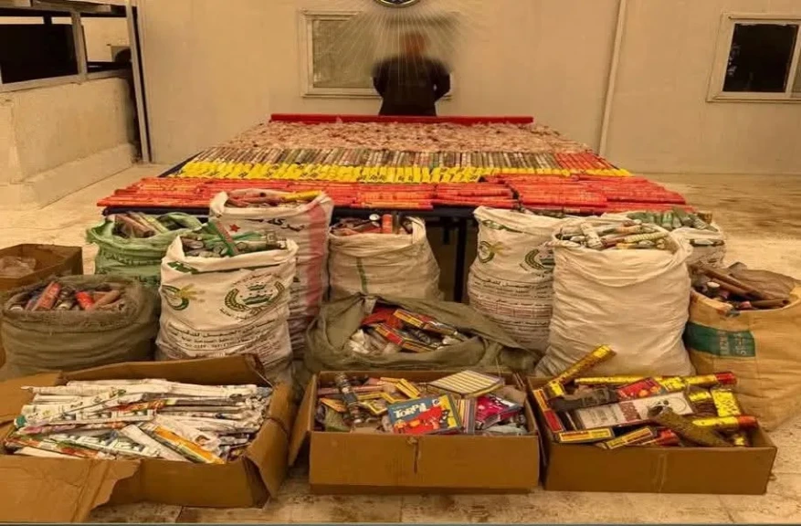 الداخلية:ضبط أحد الأشخاص بحوزته 2 مليون قطعة ألعاب نارية بالقاهرة