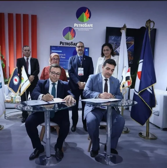 ”ICT Misr” توقّع اتفاقية تعاون مع ”Petrosafe” لدعم التحول الرقمي في قطاع الطاقة خلال فعاليات معرض EGYPES 2026