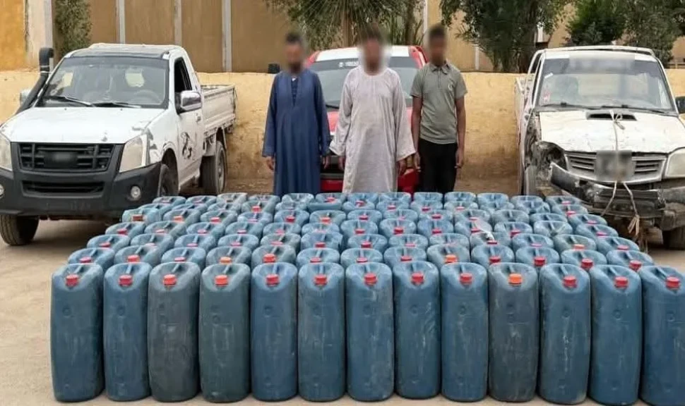 الداخلية: ضبط عدد من الأشخاص بحوزتهم  5 طن مواد بترولية بقصد الإتجار غير المشروع