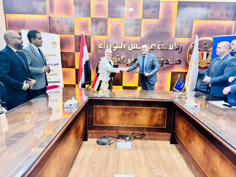 تطوير التعليم بالوزراء يوقع اتفاقية لتدريب طلاب الكوزن داخل كبرى الشركات الصناعية