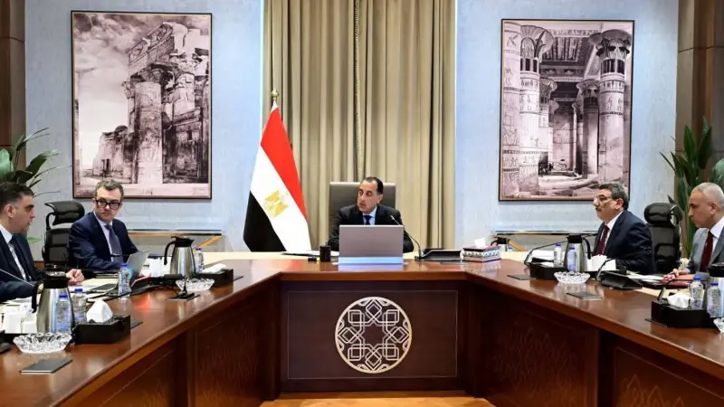 رئيس الوزراء يتابع الموقف المالي للهيئة المصرية للشراء الموحد وسداد مستحقات الشركات الموردة