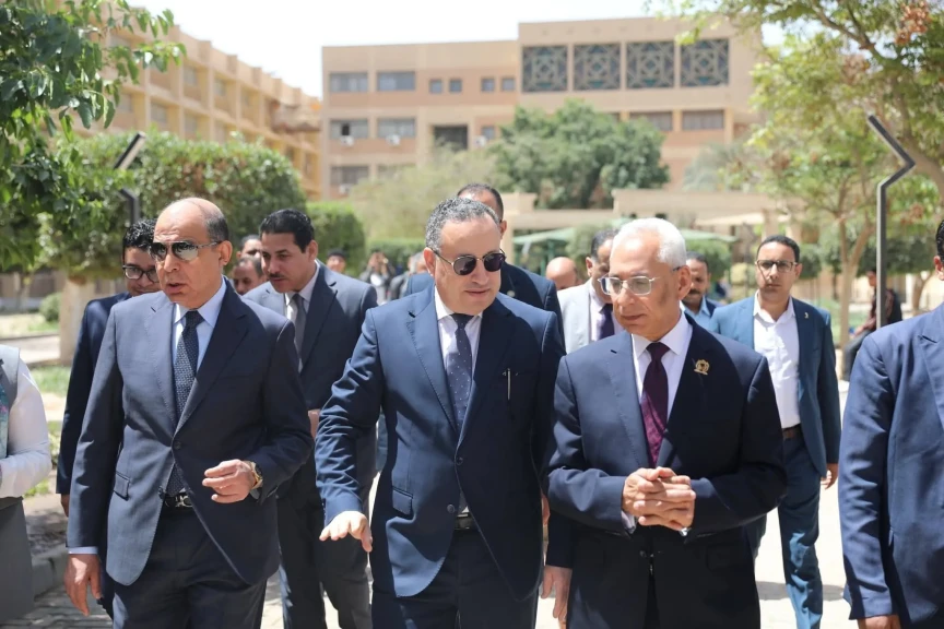وزير التعليم العالي ومحافظ المنيا ورئيس جامعة المنيا يتفقدون سير الأعمال التنفيذية بجامعة المنيا التكنولوجية