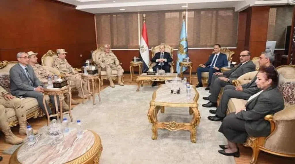 محافظ الغربية يستقبل مدير جمعية المحاربين القدماء استعدادًا لانطلاق احتفالية يوم الشهيد بالمحافظة