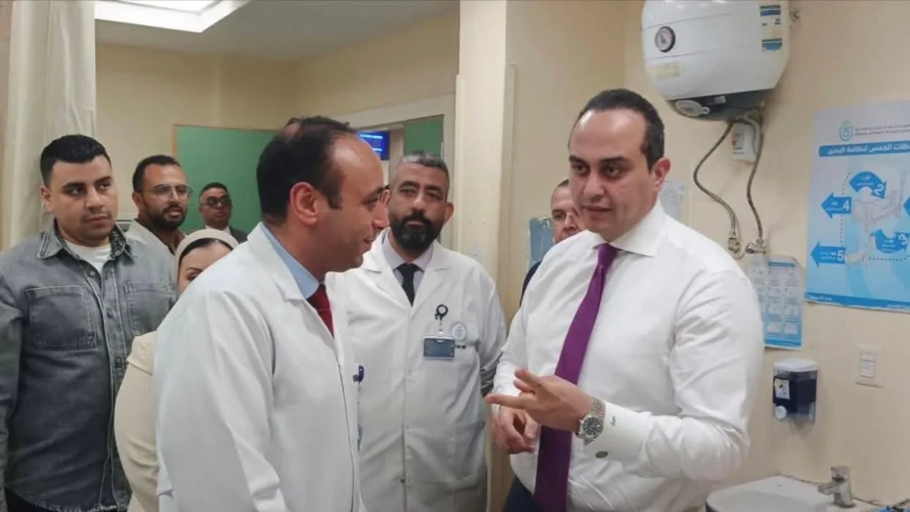 رئيس هيئة الرعاية الصحية يُجري مرورًا مفاجئًا على مستشفى السلام ومركز طب أسرة مصطفى كامل ببورسعيد
