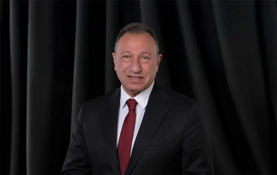 الخطيب يهنئ «رجال طائرة الأهلي» بالتتويج بكأس مضر والرباعية المحلية