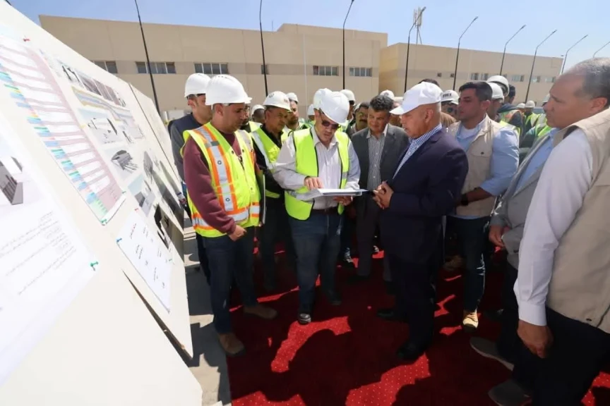 وزير النقل يجري جولة تفقدية هامة بقطاعات المشروع المختلفة