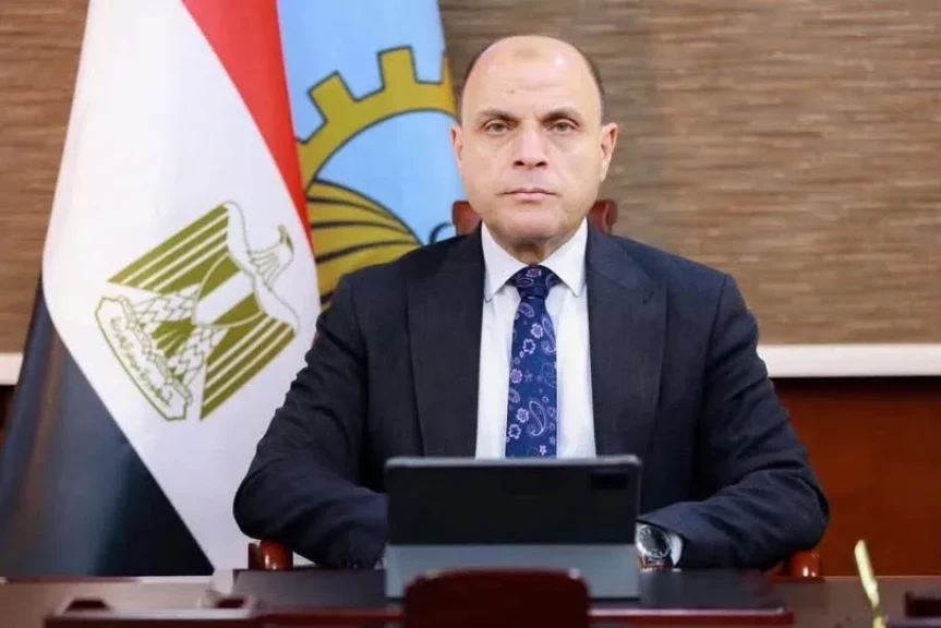 محافظ الغربية: حملات مكثفة خلال شم النسيم تضبط نصف طن فسيخ ورنجة غير صالحة و2200 رغيف مدعم وتحرر 63 محضرًا للمخابز