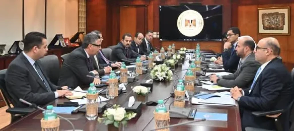 وزراء ”الاستثمار والتجارة الخارجية” و”الزراعة” و”التموين والتجارة الداخلية” و”جهاز مستقبل مصر” يبحثون تعزيز دور البورصة السلعية في ضبط وحوكمة تداول عدد من السلع الرئيسية