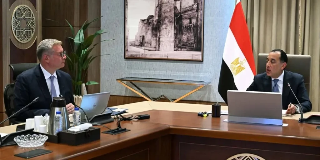 مجلس الوزراء : البدء في إجراءات ”القيد المؤقت” في البورصة لـ 10 شركات تتبع قطاع البترول