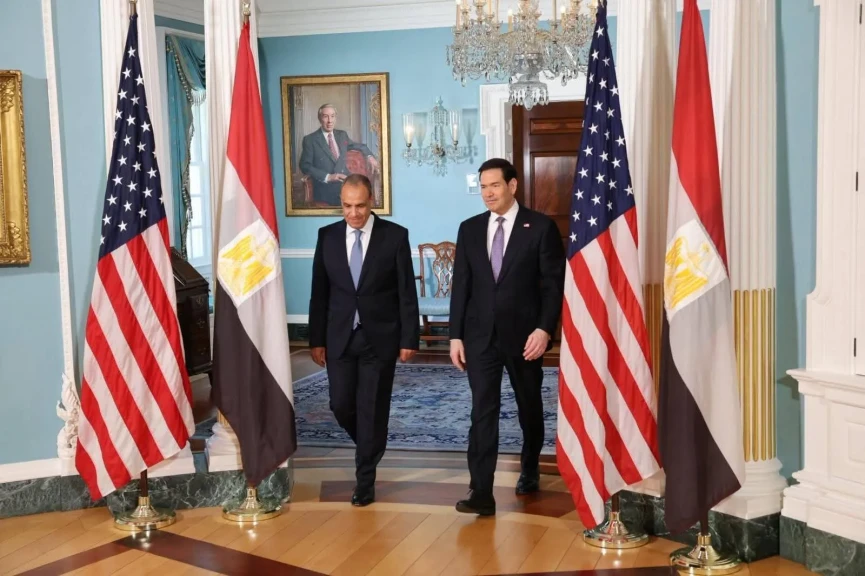 وزير الخارجية يلتقي نظيره الأمريكي بواشنطن لبحث تعزيز الشراكة الاستراتيجية ومستجدات الأوضاع الإقليمية